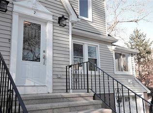 2 Cedar Rd, Mahopac, NY 10541