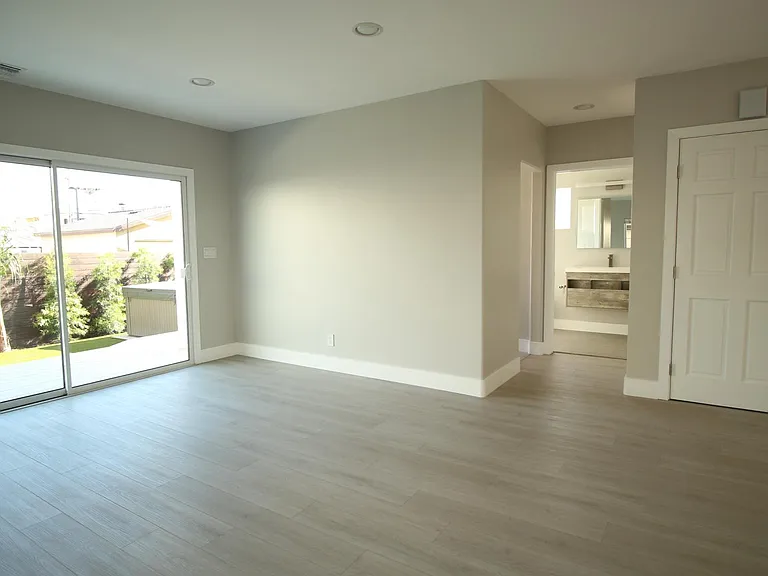 832 Rose Ave — Photo 29