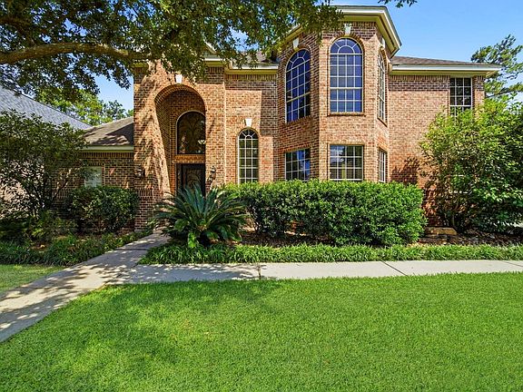 4th image of 25714 Lake Lawn Dr