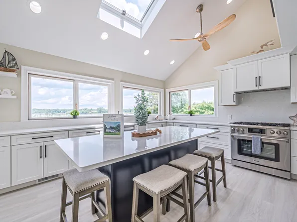 1303 W Riverside Dr, Mays Landing, NJ 08330