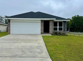 904 Rustling Pine Rd #22B, Cantonment, FL 32533