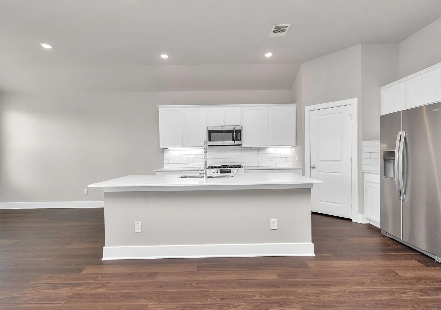 The Linden Modern Comfort Meets Resort-Style Living — Photo 2