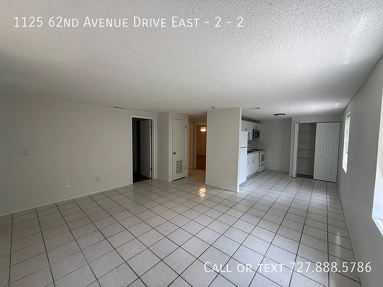 1125 62nd Avenue Dr E #2 — Photo 3