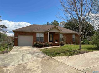 854 Charley Patterson Rd, New Market, AL 35761