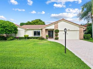 6581 Falconsgate Ave, Davie, FL 33331