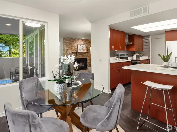 17417 Ashworth Avenue N #203, Shoreline, WA 98133