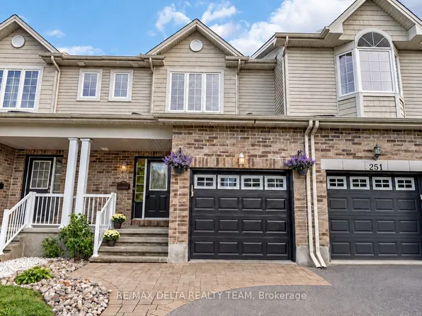 253 Cityview Cres, Ottawa, ON K4A 0T9