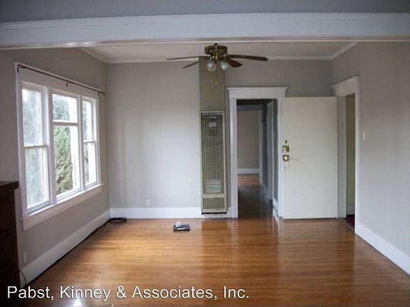 2nd image of 1906 E 5th St