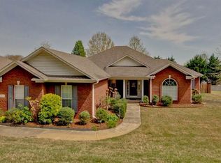 2502 Little Cove Rd, Owens Cross Roads, AL 35763