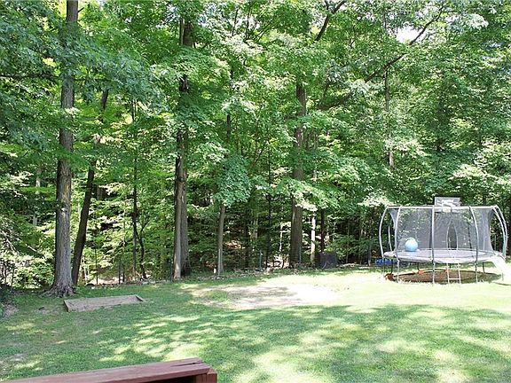 3rd image of 7504 James Dr