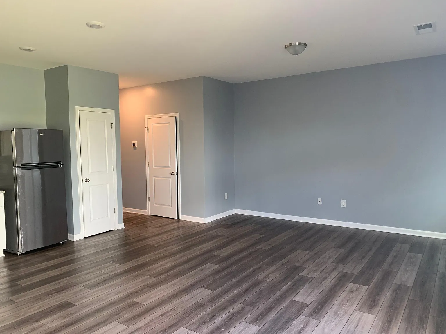 320 Penn Station Way — Photo 3