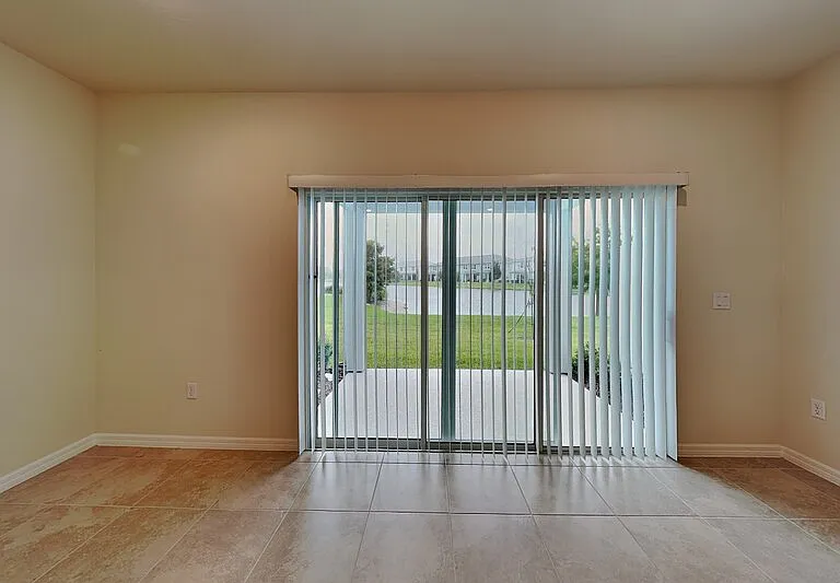 461 Beryl Cv — Photo 15