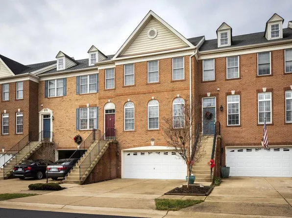 25859 Kirkwood Sq, Chantilly, VA 20152