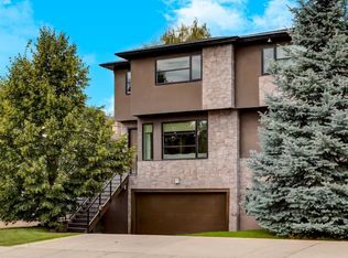 1713 27th St SW, Calgary, AB T3C1L6