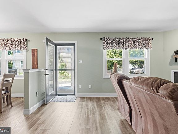5th image of 1374 Beechdrop Ct