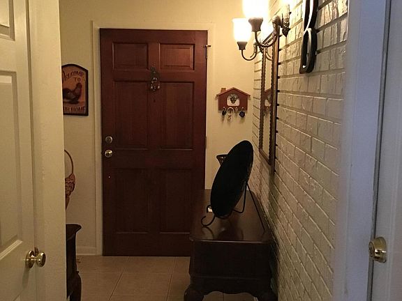 4th image of 367 Sagewood Dr