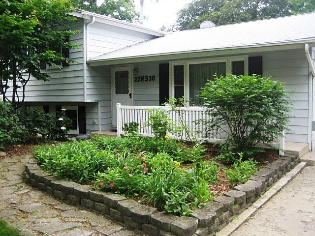 1st image of 22W530 Burr Oak Dr