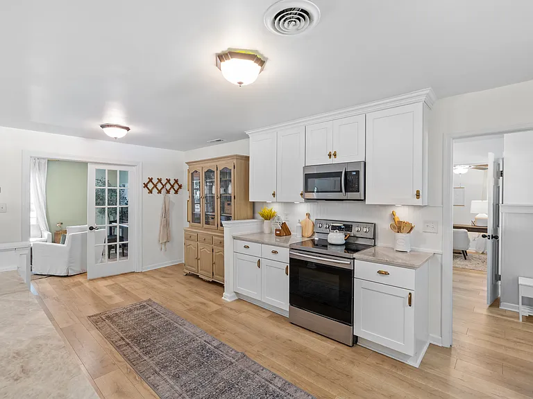 524 Rodney Ln — Photo 8