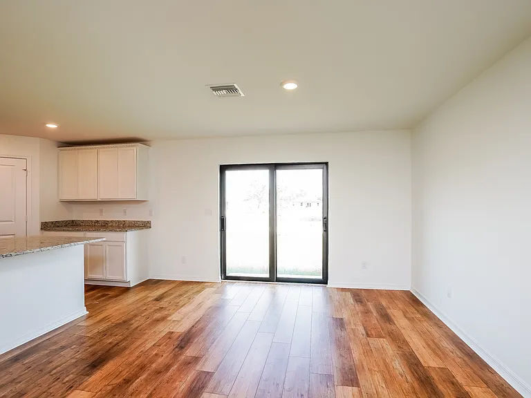 1715 NW 3rd Ave — Photo 8