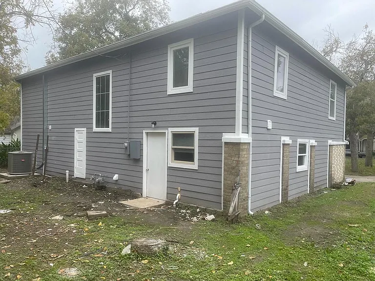 1311 Carlisle St — Photo 39