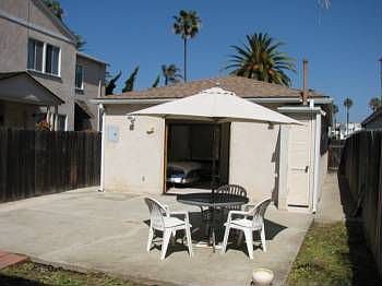 4th image of 949 Thomas Ave
