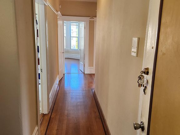 5th image of 1441 Larkin St APT 6
