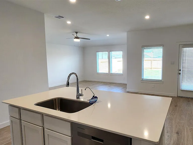 4031 Pierce Place Ln — Photo 5