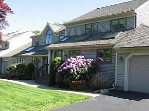 1st image of 7 Applewood Ln