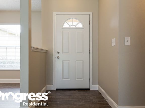 2nd image of 12103 Goldenstar Ln