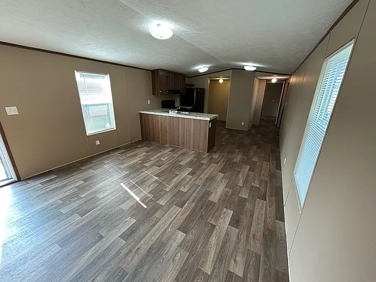 1111 Teneile St — Photo 3