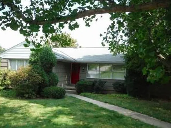 521 N 6th St, Indiana, PA 15701