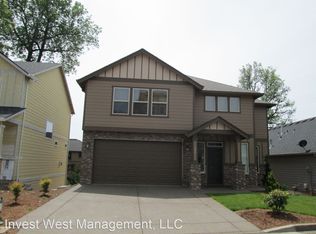 686 W U St, Washougal, WA 98671