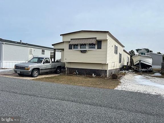 2nd image of 9916 Golf Course Rd #61