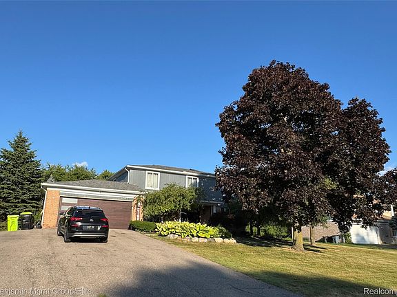 4th image of 6043 Ledgeway Dr
