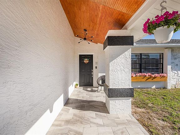 4th image of 9135 Hawkins Ct