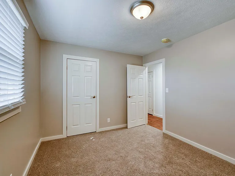 1356 E Rosebrier St — Photo 25