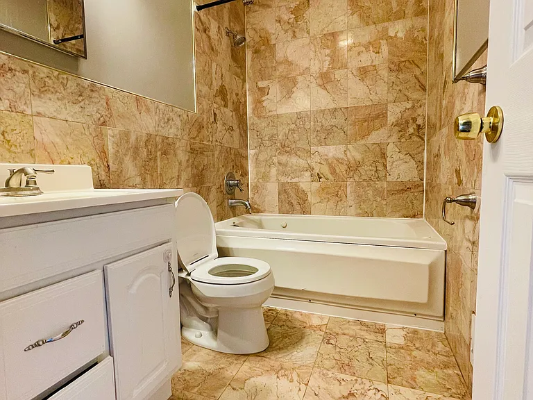 Marbled Bathroom - 2nd floor.