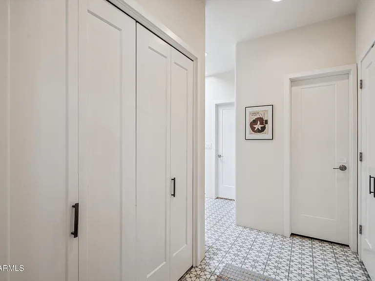 7466 E High Point Dr — Photo 22