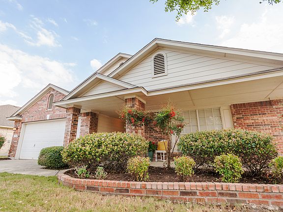 5th image of 1417 Coral Cay Ln