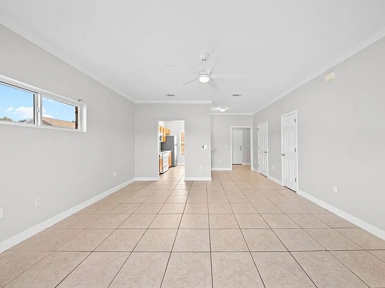 728 Palm Blvd N — Photo 8