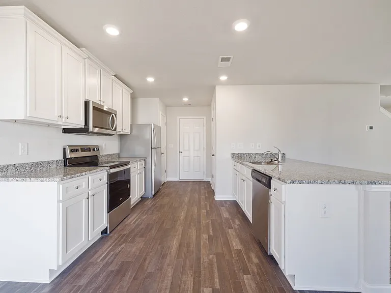 4604 Hazelburn Dr — Photo 5