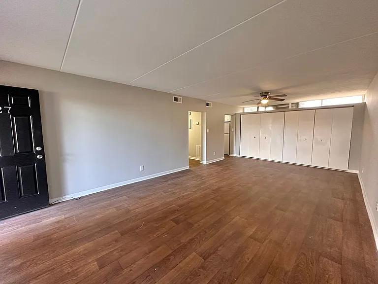 The Hammond Apartments — Photo 17