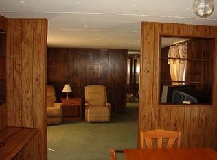 1105 Harts Bluff Rd, Wadmalaw Island, SC 29487