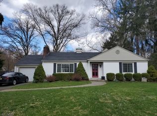 43 Oak Ridge Rd, Basking Ridge, NJ 07920