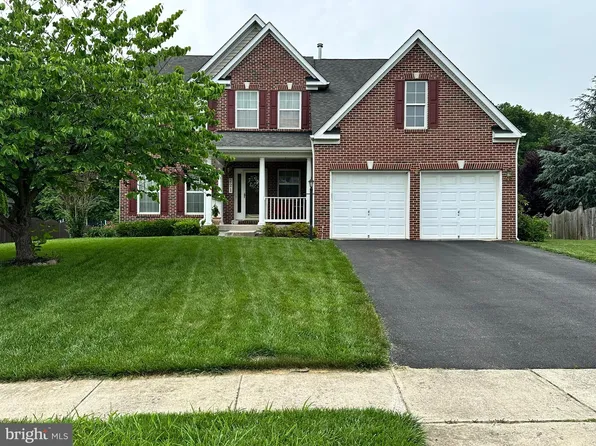 221 Polaris Dr, Walkersville, MD 21793