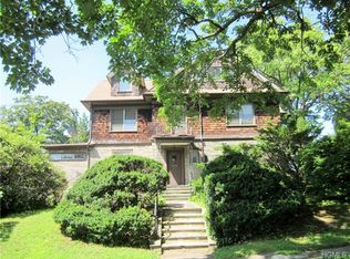 120 Beaufort Pl, New Rochelle, NY 10801