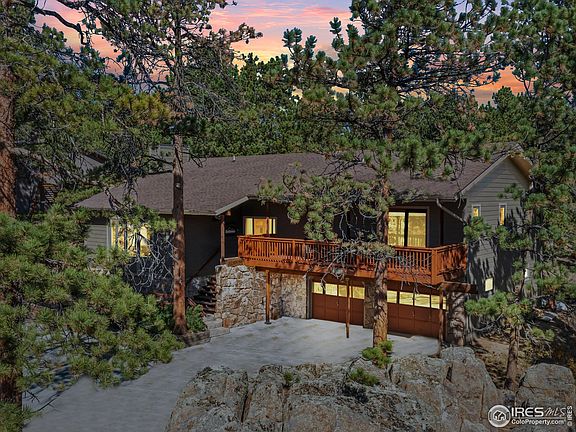 2nd image of 1081 Pine Knoll Dr