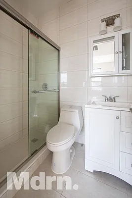 Rented by Mdrn Residential | media 73