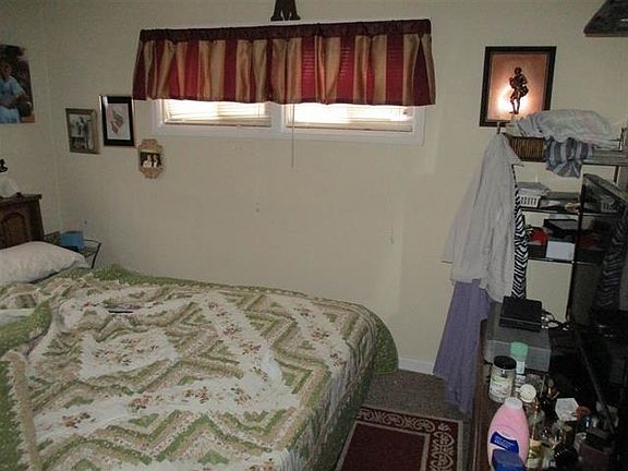 5th image of 4640 Meadow Ln