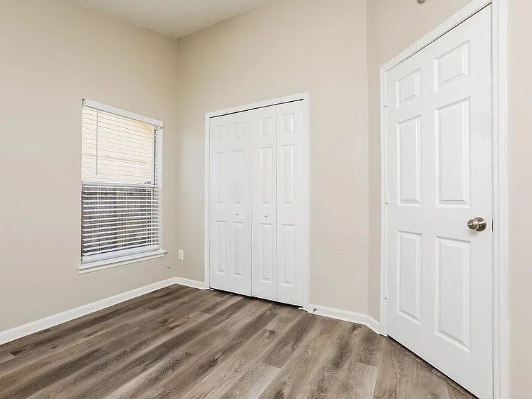 371 Snowshoe Ct — Photo 13